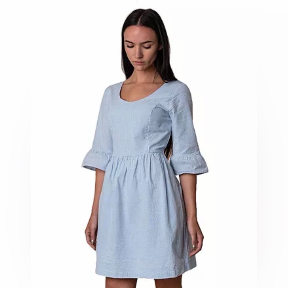 Hope & Henry Organic Cotton Ruffle Cuff Seersucker Dress Size 8 Blue & white